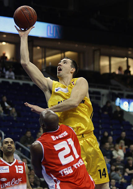 断对手的关 断对手的关