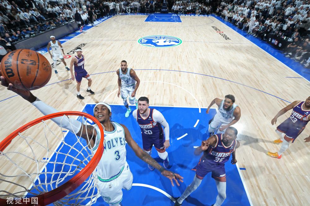 随着比赛进 随着比赛进